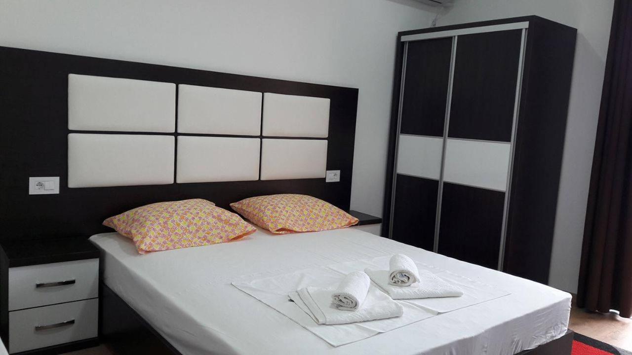 Apartments Sija Ulcinj Exterior photo